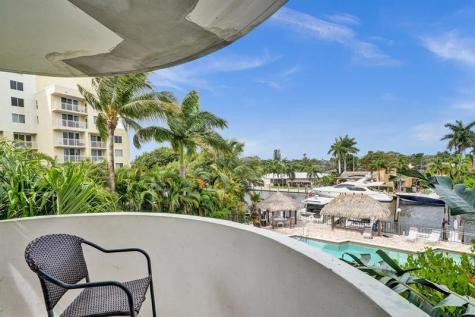 1361 S Ocean Bl Pompano Beach FL 33062