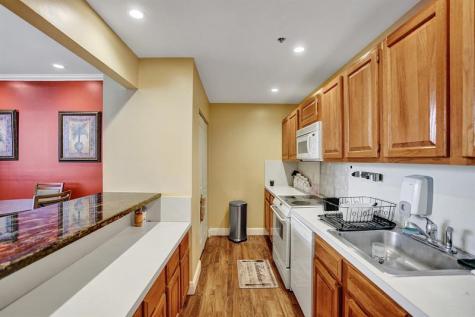 1361 S Ocean Bl Pompano Beach FL 33062