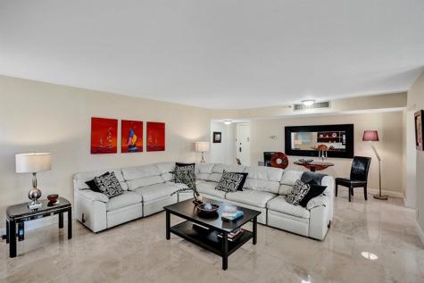 1361 S Ocean Bl Pompano Beach FL 33062