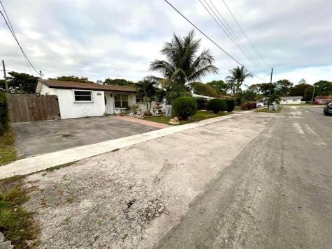 2441 NW 13th Street Pompano Beach FL 33069