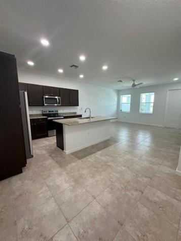 4682 Longwood Lake Square Westlake FL 33470