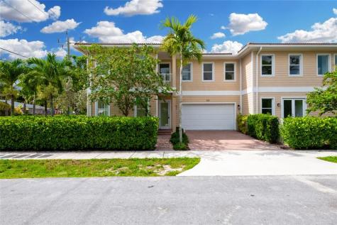 324 SW 14th Court Fort Lauderdale FL 33315
