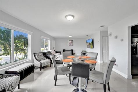 3322 Mckinley Street Hollywood FL 33021