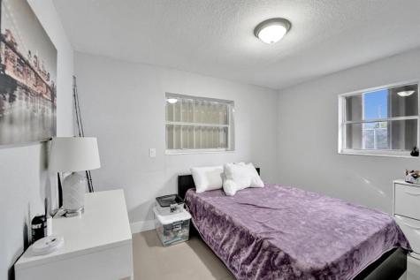 3322 Mckinley Street Hollywood FL 33021