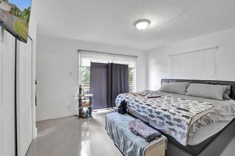 3322 Mckinley Street Hollywood FL 33021