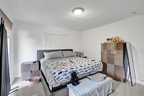 3322 Mckinley Street Hollywood FL 33021