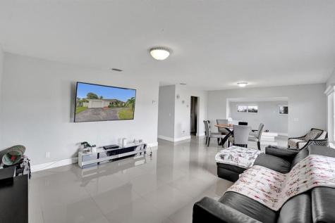 3322 Mckinley Street Hollywood FL 33021