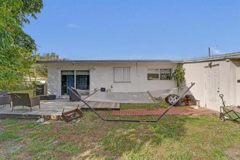 3322 Mckinley Street Hollywood FL 33021