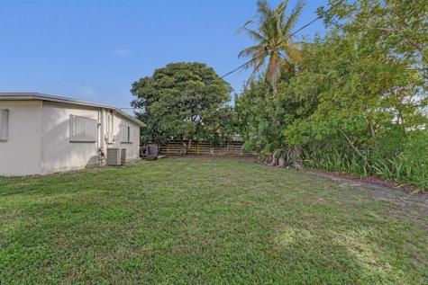 3322 Mckinley Street Hollywood FL 33021