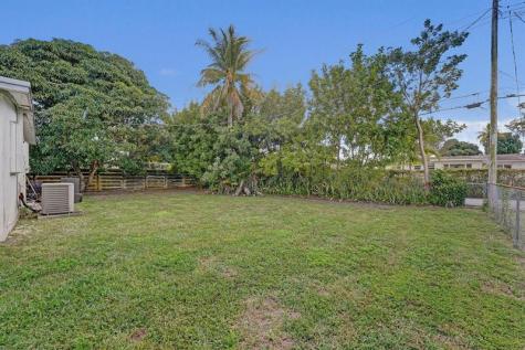 3322 Mckinley Street Hollywood FL 33021