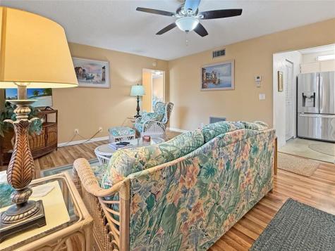 320 Knotty Pine Circle Greenacres FL 33463