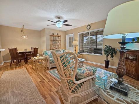320 Knotty Pine Circle Greenacres FL 33463