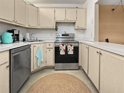 320 Knotty Pine Circle Greenacres FL 33463