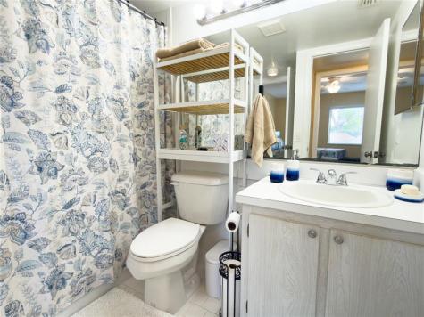 320 Knotty Pine Circle Greenacres FL 33463