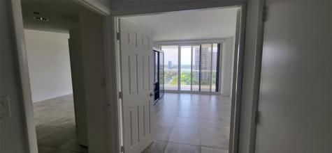 2600 Island Boulevard Aventura FL 33160