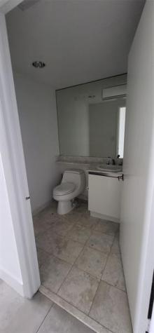 2600 Island Boulevard Aventura FL 33160
