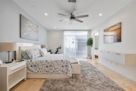 3266 NE 15th Street Pompano Beach FL 33062