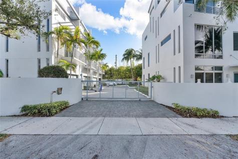 3266 NE 15th Street Pompano Beach FL 33062