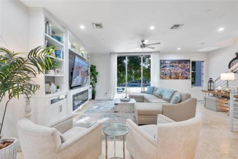 3266 NE 15th Street Pompano Beach FL 33062