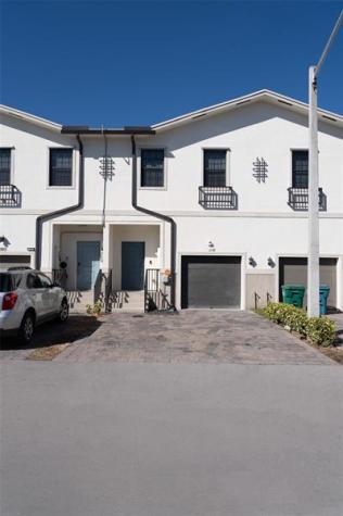 1176 SW 7 Court Florida City FL 33034