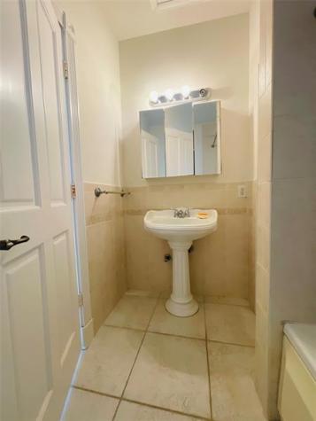 2605 Bay Drive Pompano Beach FL 33062