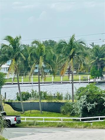 2605 Bay Drive Pompano Beach FL 33062
