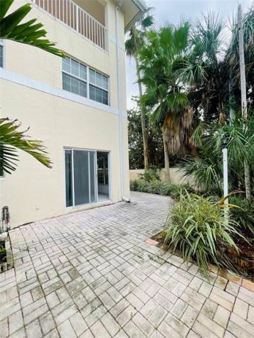 2605 Bay Drive Pompano Beach FL 33062