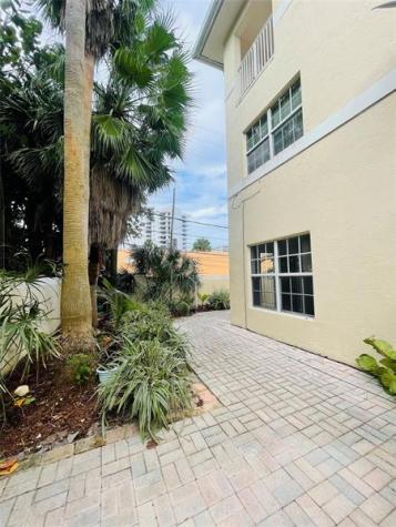 2605 Bay Drive Pompano Beach FL 33062