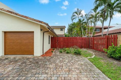 2530 NE 9th Street Fort Lauderdale FL 33304