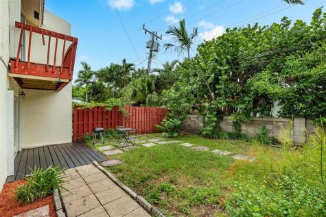 2530 NE 9th Street Fort Lauderdale FL 33304
