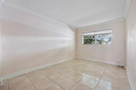 4050 NE 12th Terrace Oakland Park FL 33334