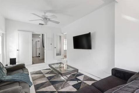 1925 NE 29th Court Fort Lauderdale FL 33306