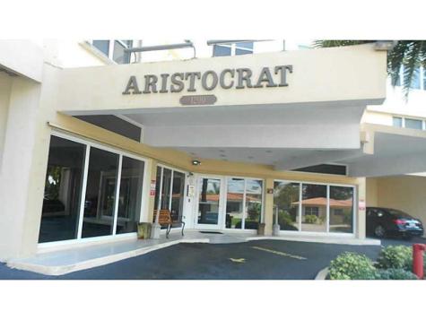 1200 Hibiscus Avenue Pompano Beach FL 33062
