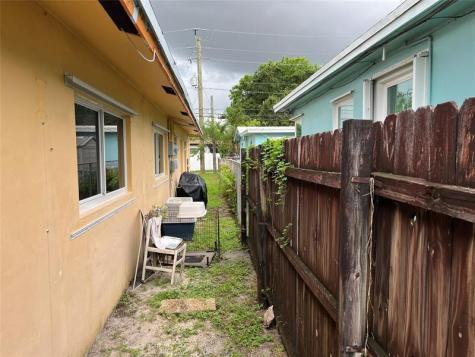50 SE 6 Street #A Dania Beach FL 33004