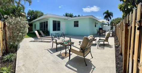 2725 SE 2nd Court Pompano Beach FL 33062