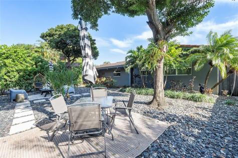 5260 NE 17th Terrace Fort Lauderdale FL 33334