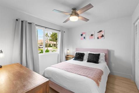 1814 SE 7th Street Pompano Beach FL 33060