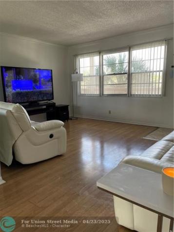 2401 Antigua Coconut Creek FL 33066