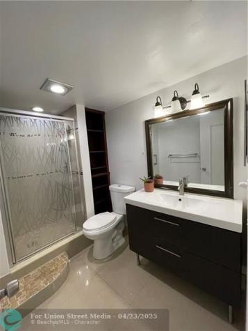 2401 Antigua Coconut Creek FL 33066