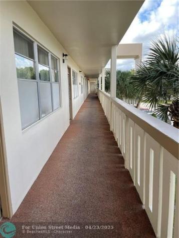 2401 Antigua Coconut Creek FL 33066