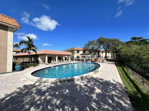 12 NE 19th Court Wilton Manors FL 33305