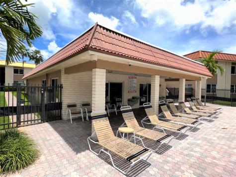 12 NE 19th Court Wilton Manors FL 33305