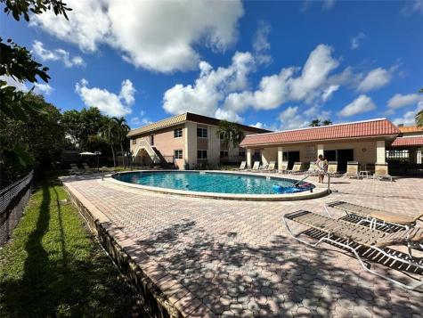 12 NE 19th Court Wilton Manors FL 33305