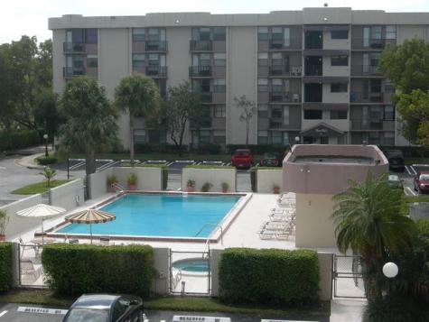 2771 Riverside Drive Coral Springs FL 33065