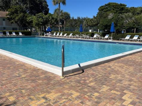 407 Gardens Drive Pompano Beach FL 33069