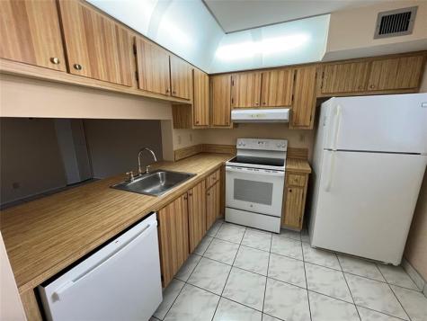 407 Gardens Drive Pompano Beach FL 33069