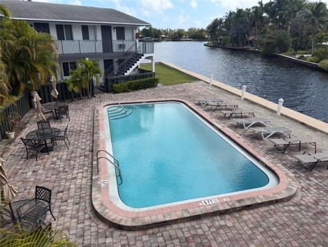 1812 E Oakland Park Boulevard Oakland Park FL 33306
