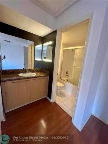 2841 NE 185th Street Miami FL 33180