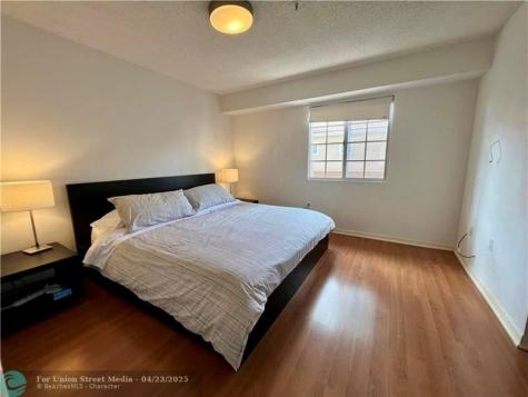2841 NE 185th Street Miami FL 33180