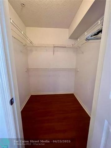 2841 NE 185th Street Miami FL 33180